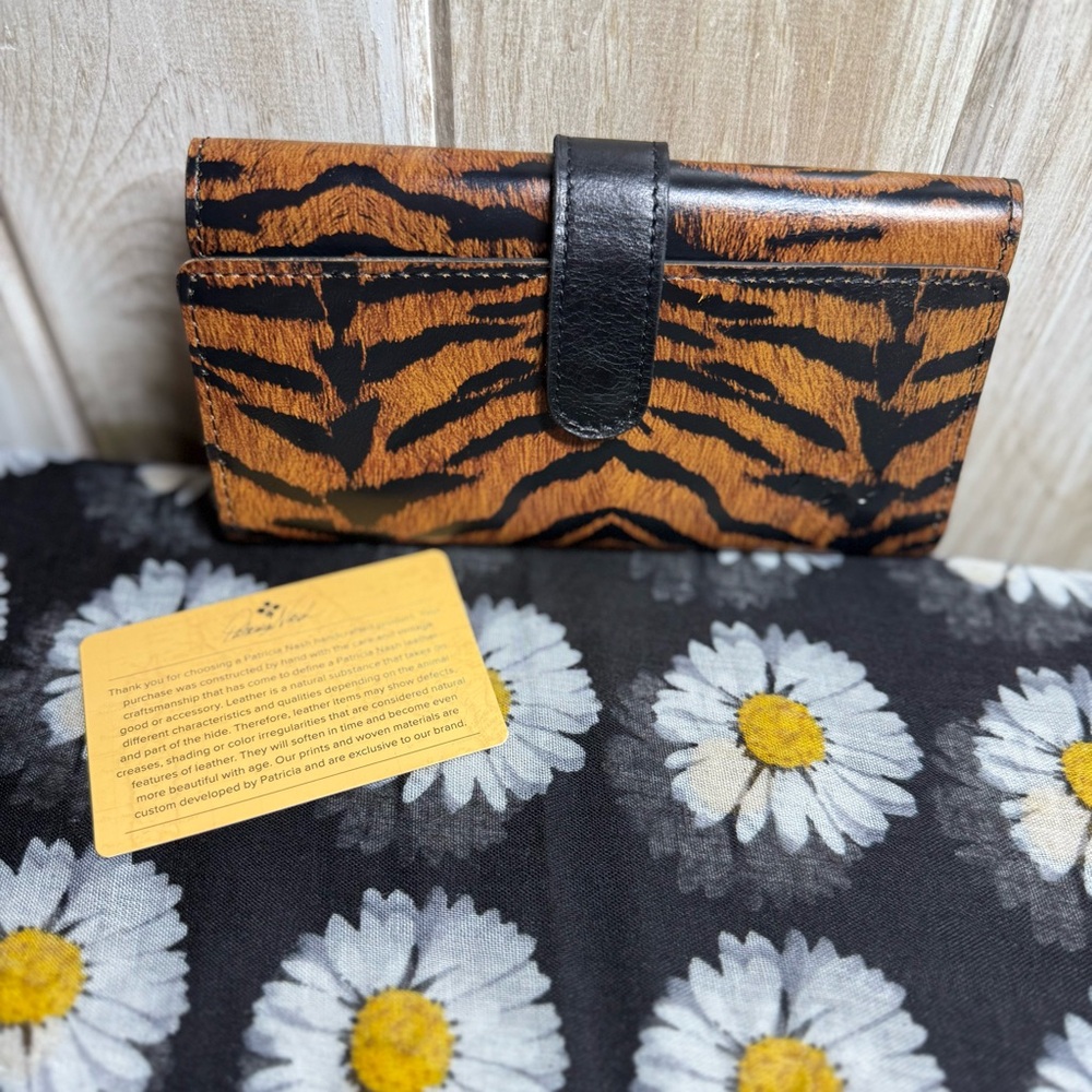 Patricia Nash Leather Wallet/wristlet